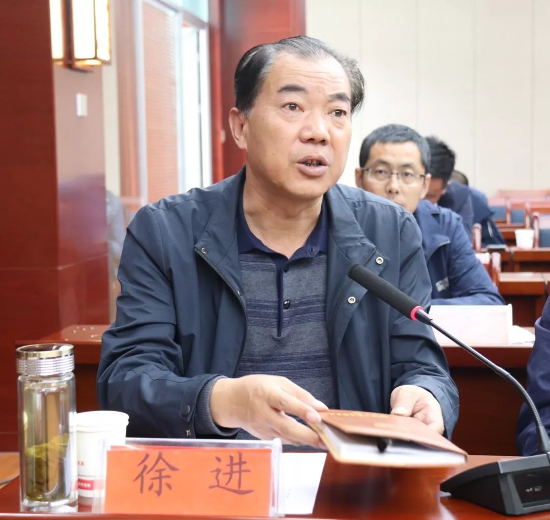 卓尼县政府副县长郭旭龙建议在规划时抢抓乡村振兴的新机遇,依托甘南