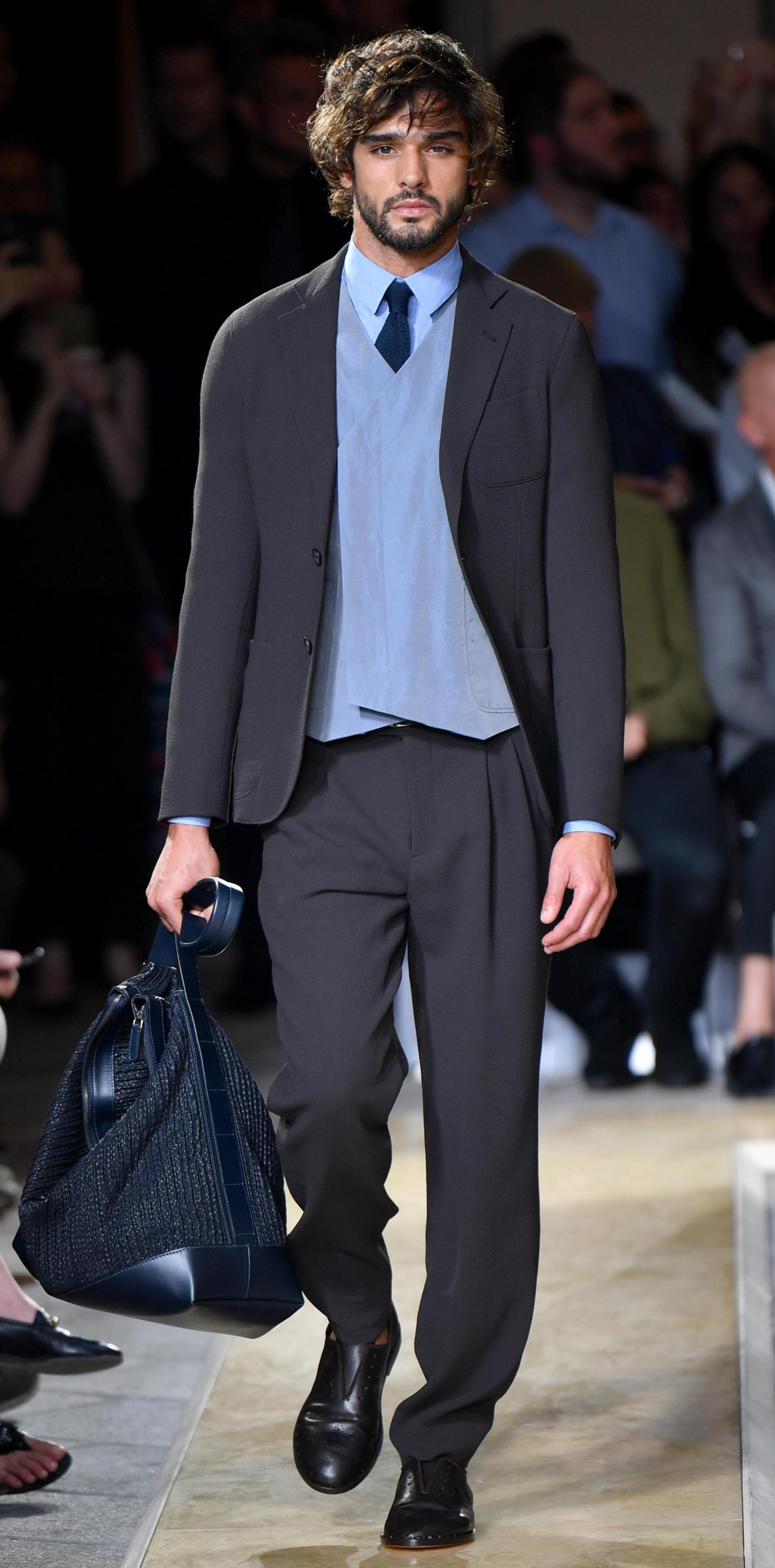 米兰男装周giorgioarmani品牌时装秀