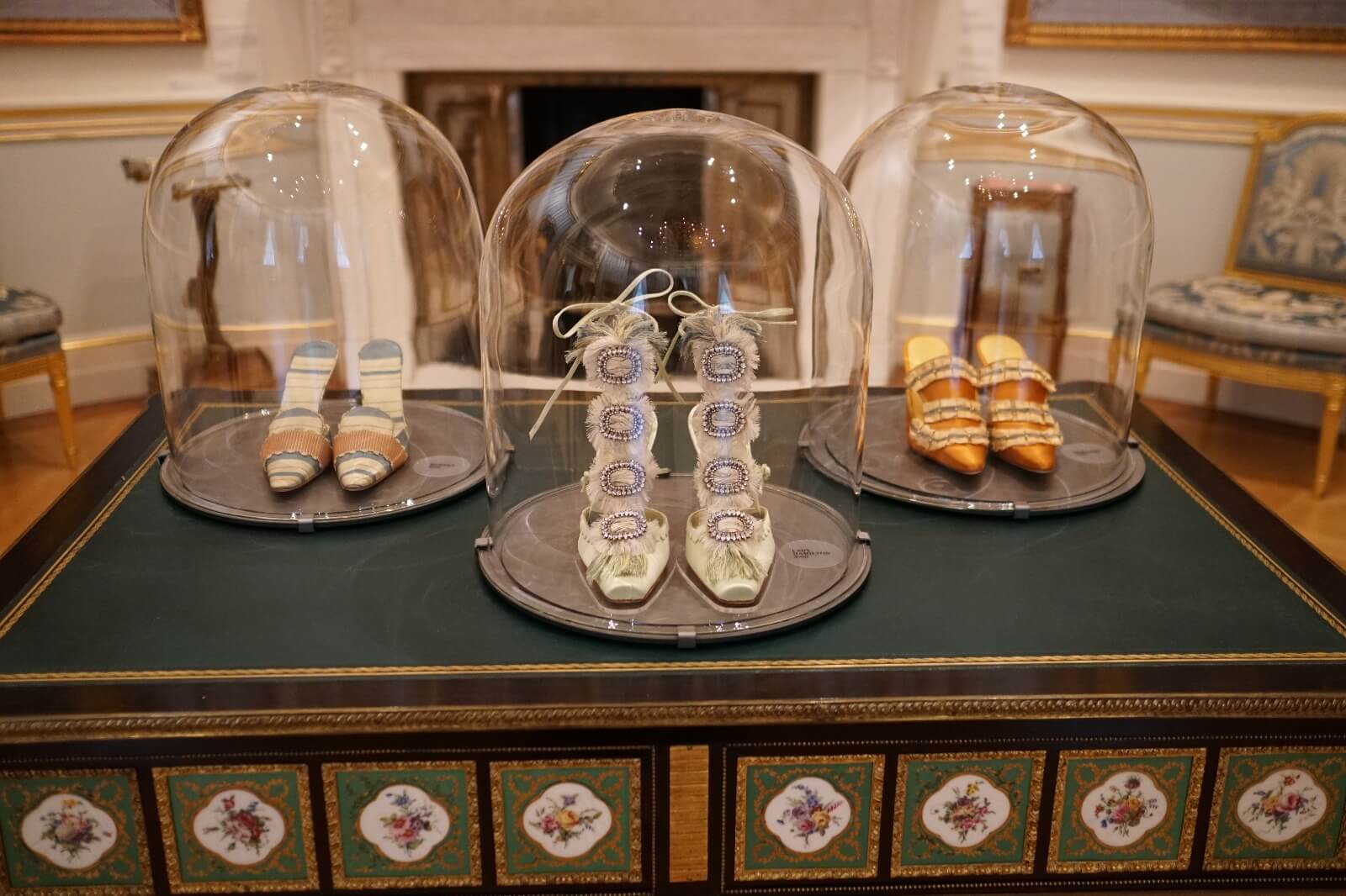 伦敦直击manoloblahnik用50双高跟鞋读懂珍贵艺术馆藏