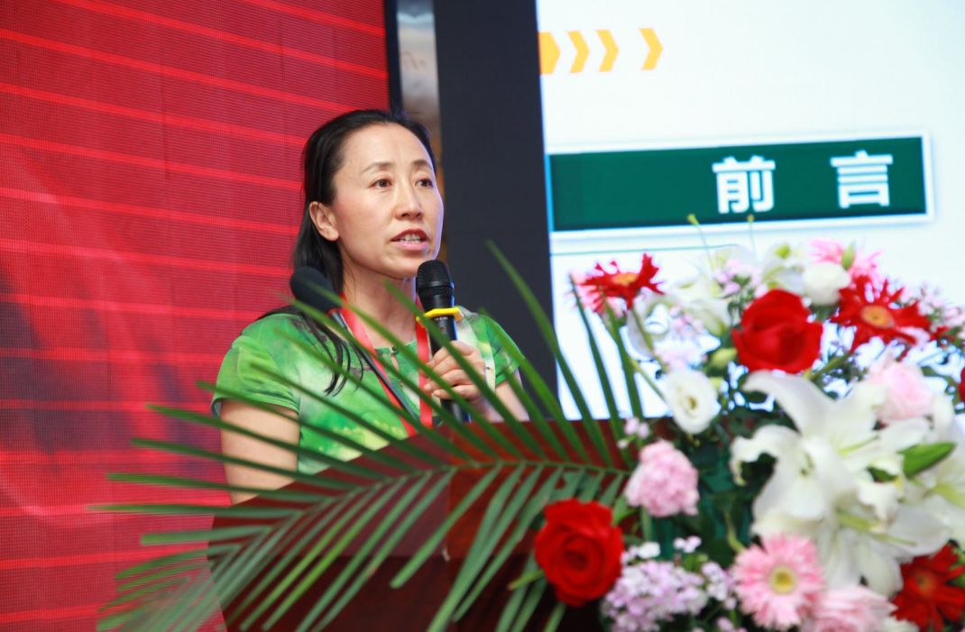 郝淑华内蒙古自治区人民医院手术室护士长,中国医学装备协会护理装备