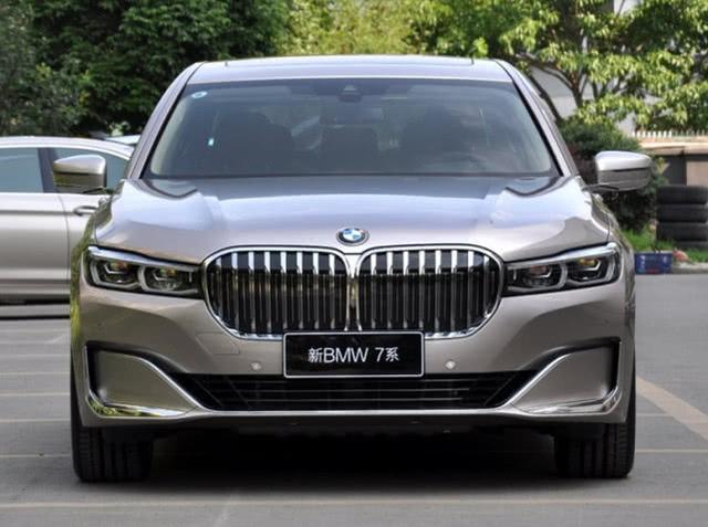 一下直降23万20t出258马力奔驰都不知道如何应对了