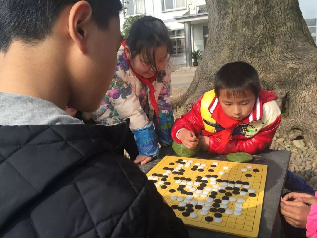 最美乡村教育谋四气下好围棋特色发展的每步棋