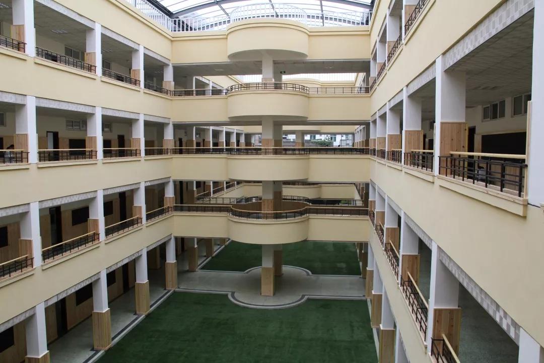 树德中学党委书记陈华忠被任命为成都树德中学博瑞实验学校校长
