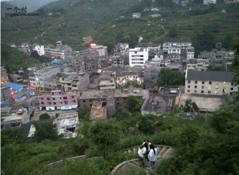 原创名副其实的四有好老师记钟山区大湾镇大湾中学张思鸿老师