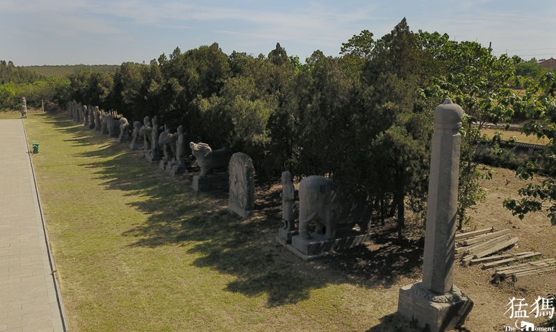 1/ 12 位于巩义市芝田镇蔡庄村的永定陵是大宋王朝第三位皇帝宋真宗