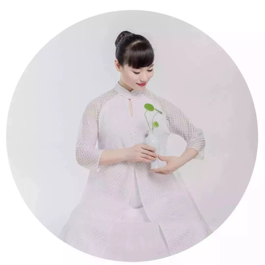 【艺术公益课堂】优雅少女养成记——少女形体训练班招生啦!_礼仪