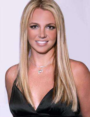 《蓝精灵2》献唱主题曲《ooh la la》,并发行专辑《britney jean》,同