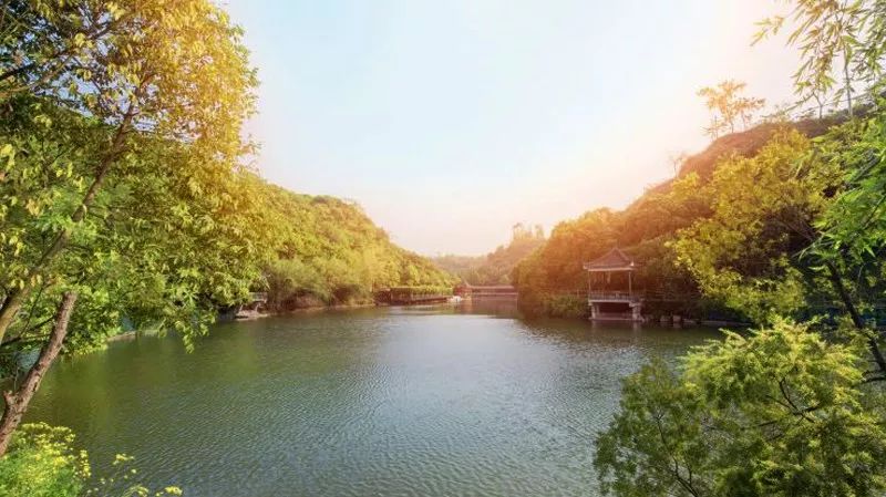 的仙境长寿清迈良园旅游度假区清迈良园位于重庆东部长寿区境内拥稻田