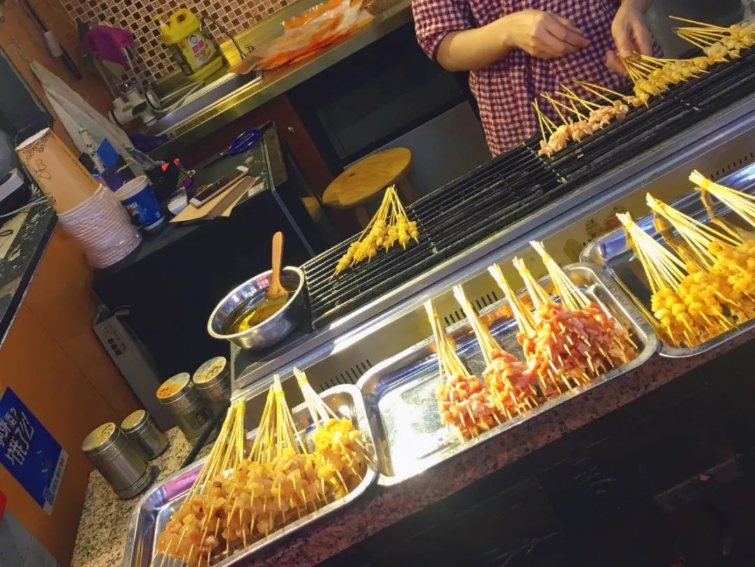 五一广场街头美食大放送这些你都吃过吗