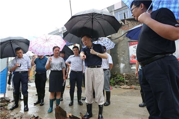 朱宏伟晏勇检查督导防汛排涝工作