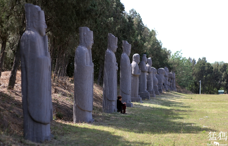 1/ 12 位于巩义市芝田镇蔡庄村的永定陵是大宋王朝第三位皇帝宋真宗