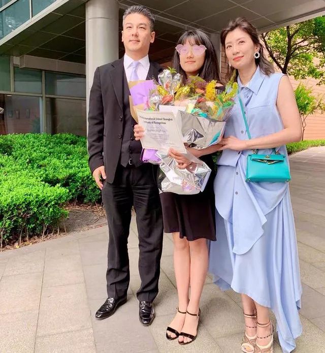 原创修杰楷大方回应与孙志浩同框说法通情达理贾静雯这回没看错人