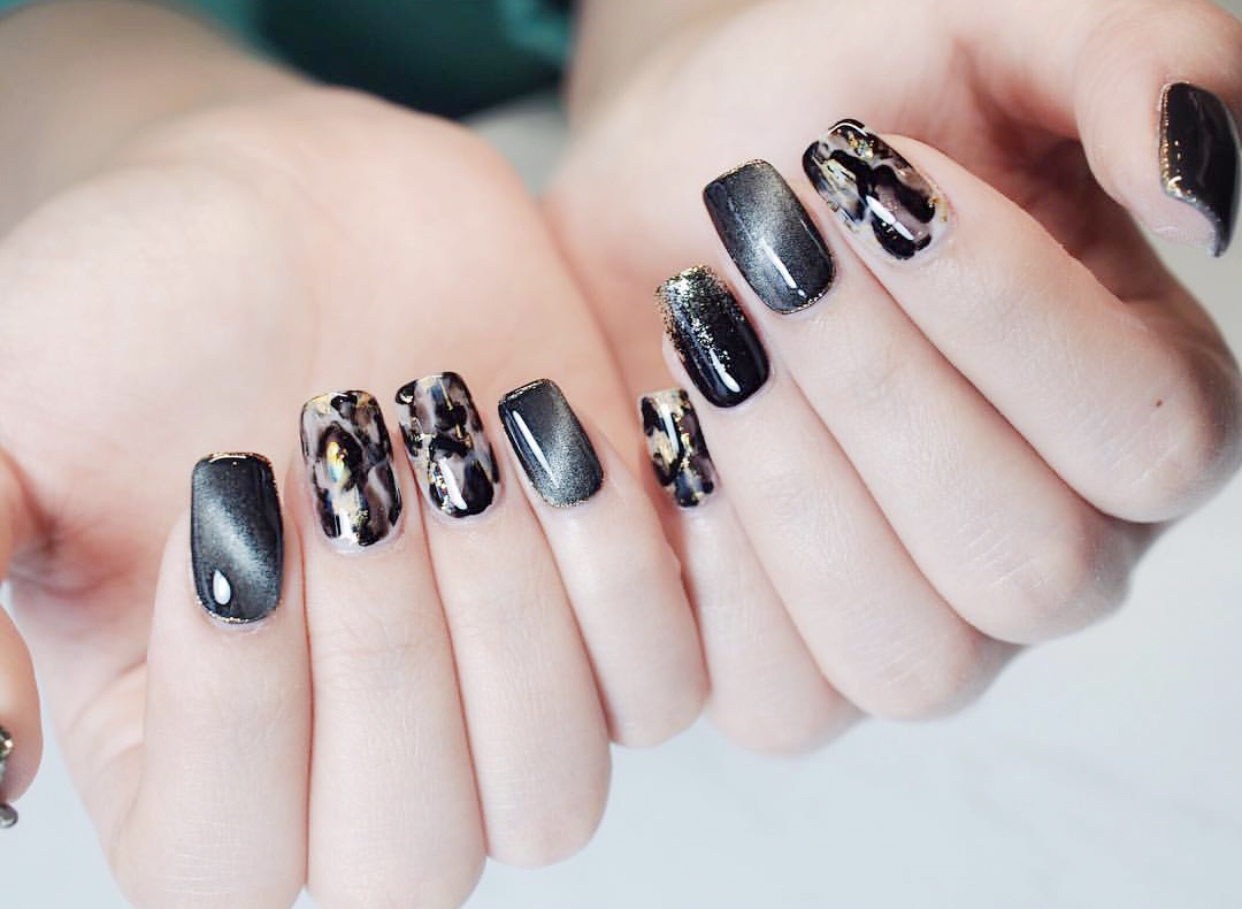 有一种时髦,叫黑色美甲