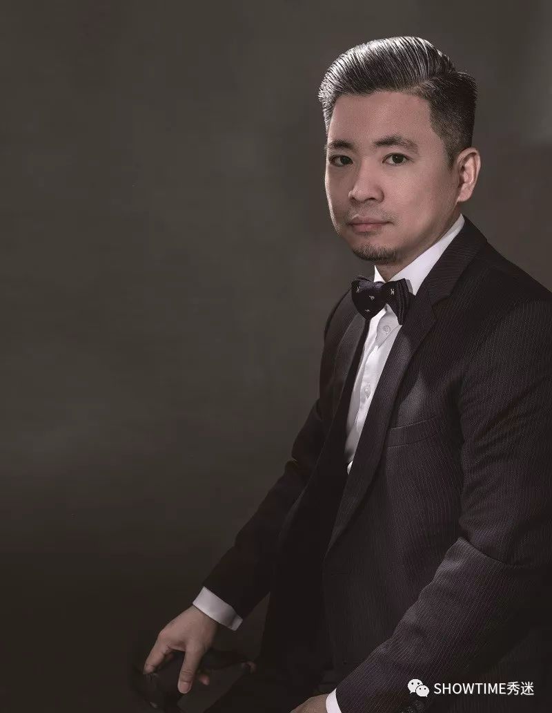 梅国华讲台即舞台培训即人生猫狗两道行业版封面人物