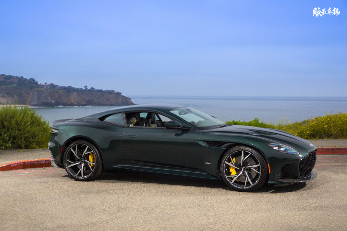 阿斯顿马丁dbssuperleggera