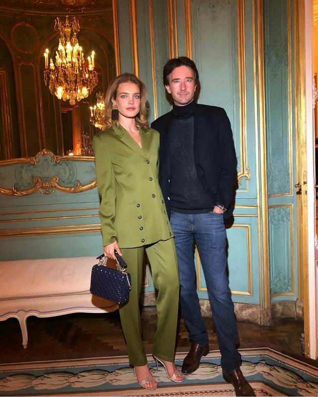 离婚后3个月就收割了lvmh集团继承人antoine arnault.