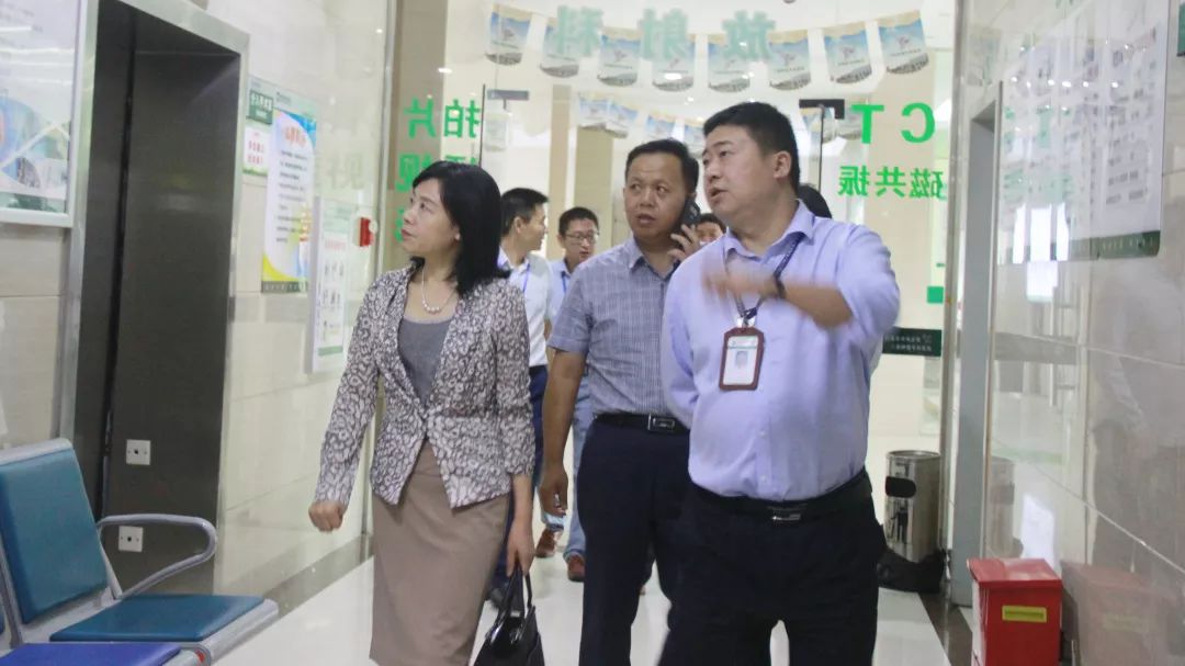 赤壁市市委,市政府领导调研同济赤壁医院_宋慧宇