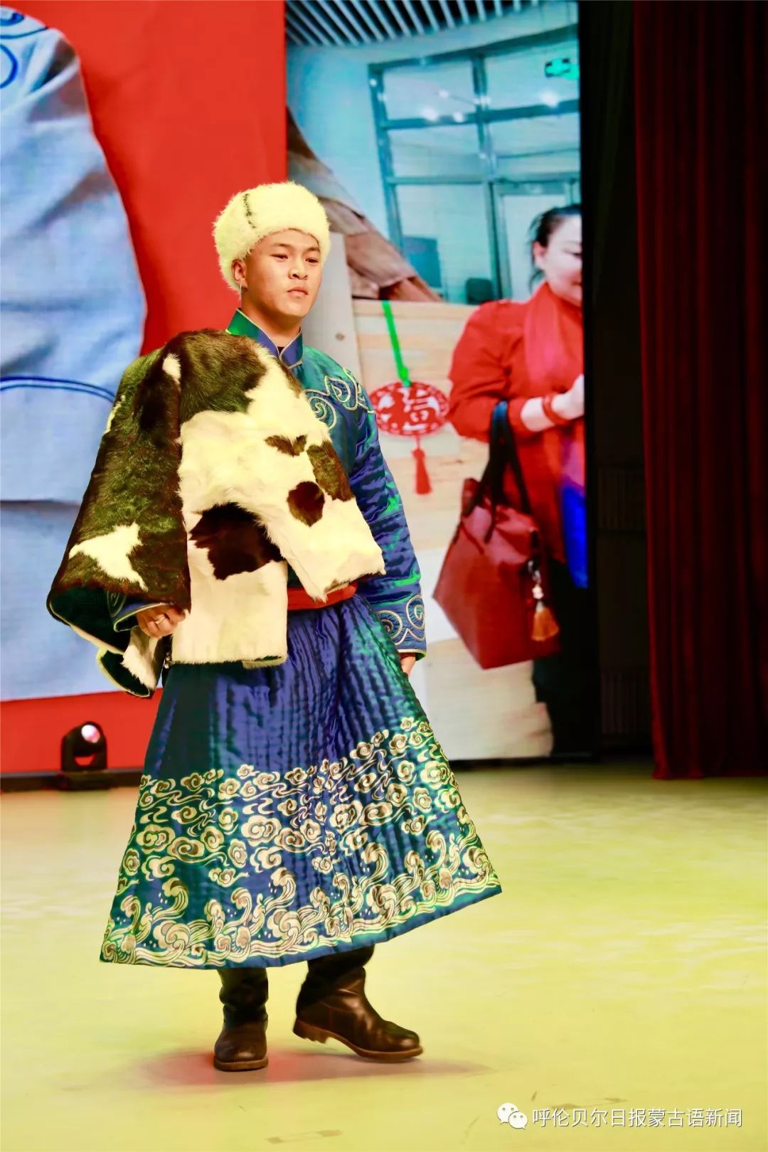 第三届鄂温克族服装服饰大赛 掀起最炫民族风(mongol)