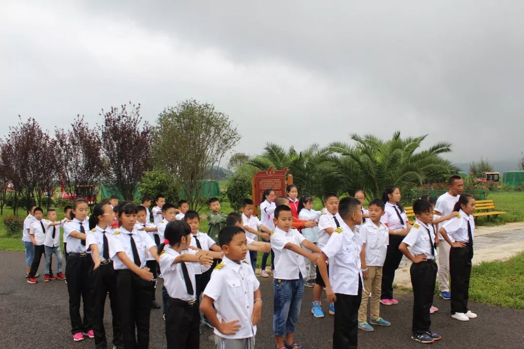 航旅信息罗平航空夏令营带你体验不一样的暑假