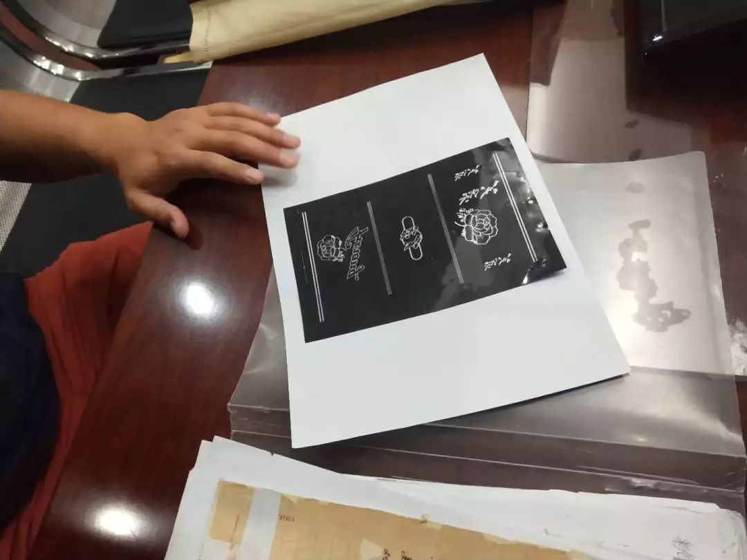 芙蓉王的芙蓉花是谁创作的常德72岁退休职员诉湖南中烟图文侵权索赔