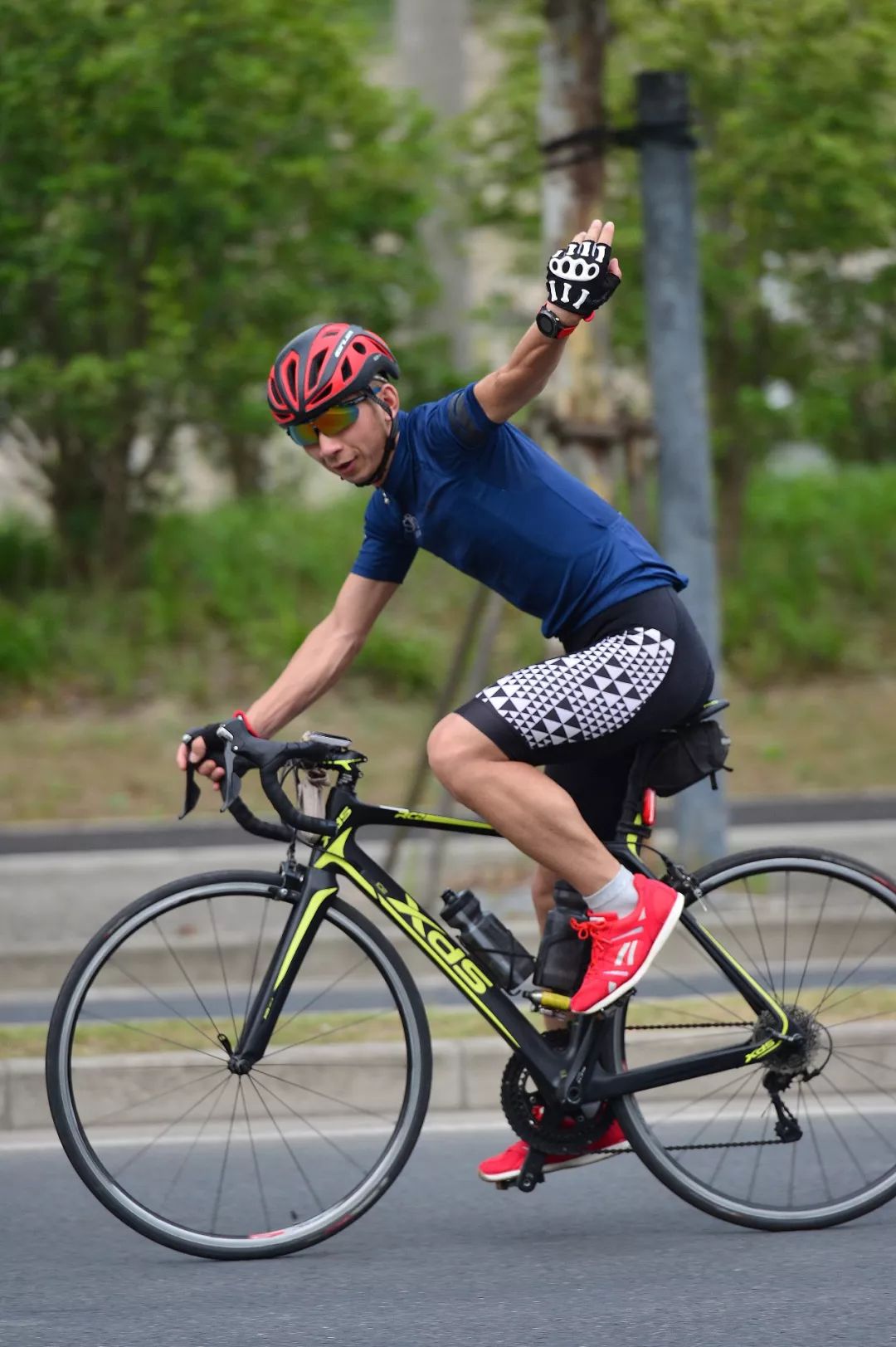 祝小龙32岁生日快乐