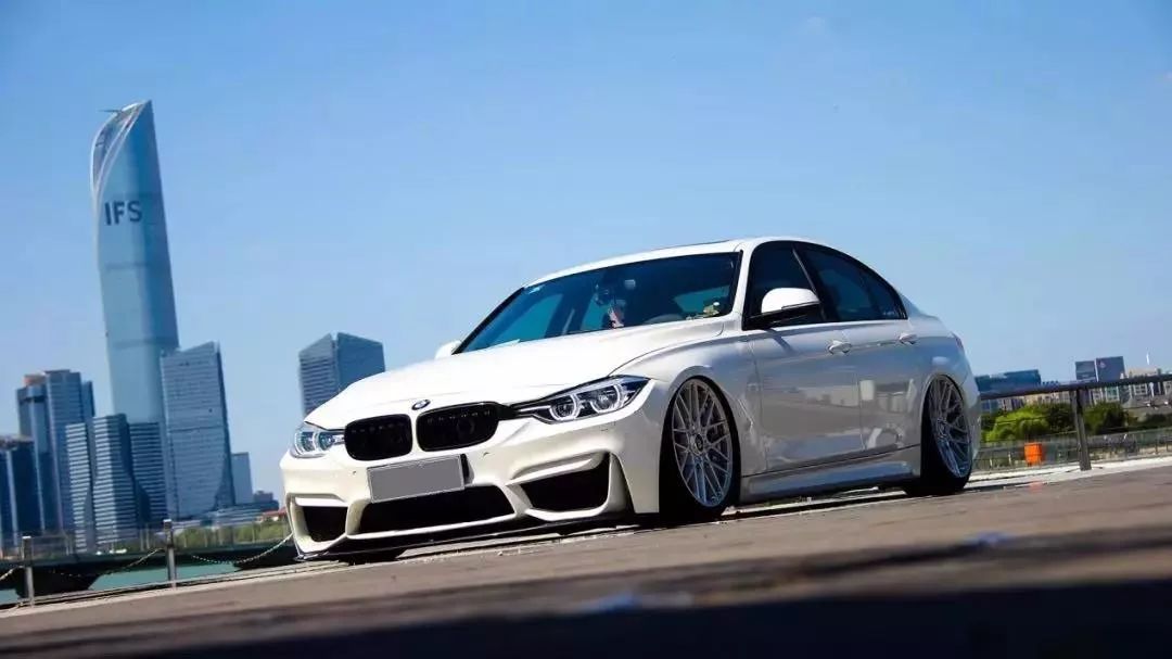 随后e90同样有着出色的表现;但如今的f30时期由于国内对"加长"车型的