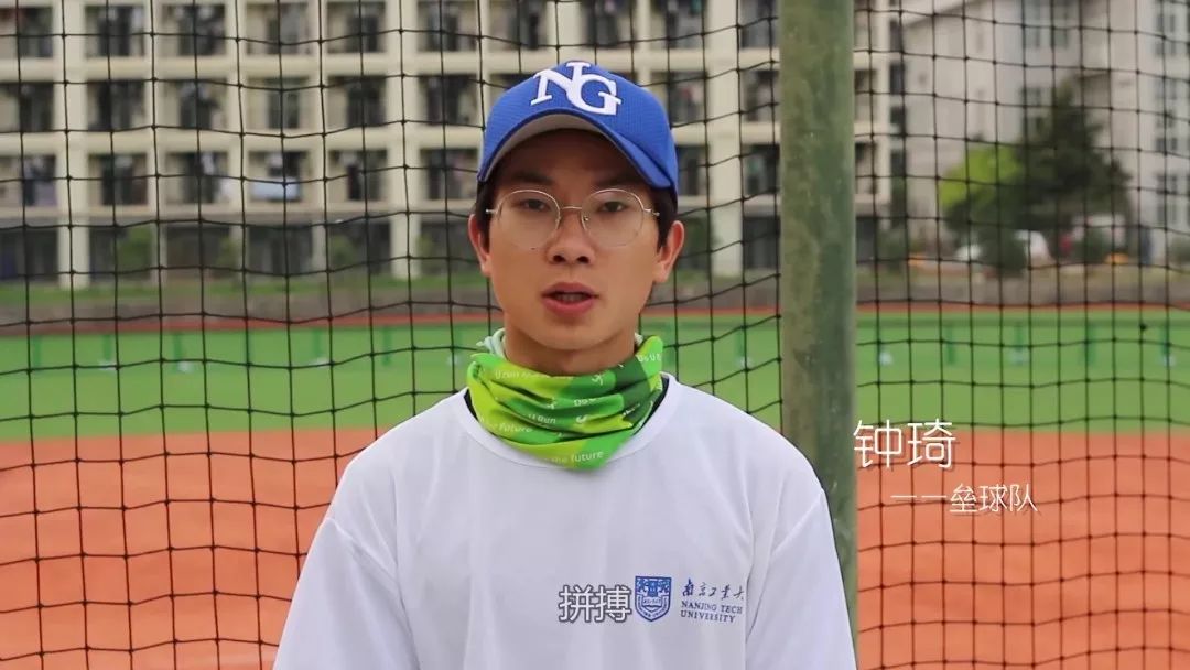 毕业季前路皆馥郁回首有余香