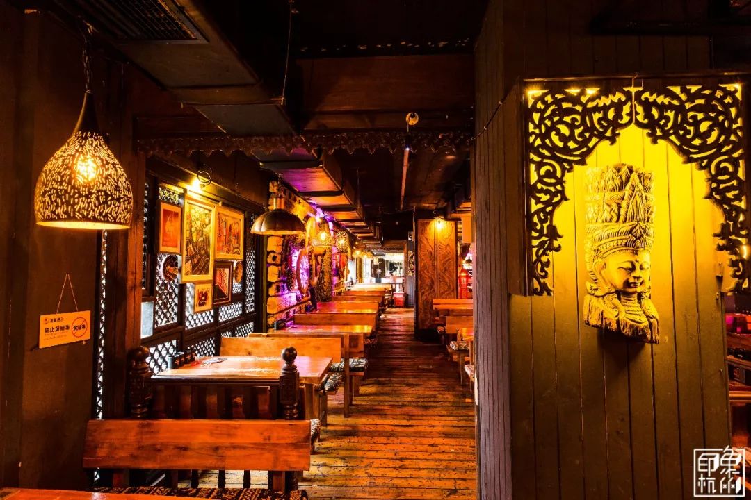 就在明晚两小时限时免费畅饮helens邀你不醉不归