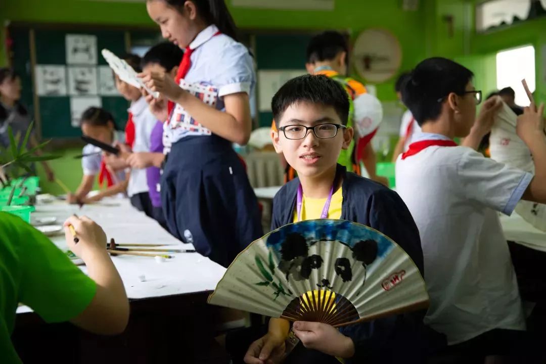 遊學資訊香港浸會大學附屬學校王錦輝中小學師生到訪四川師範大學附屬