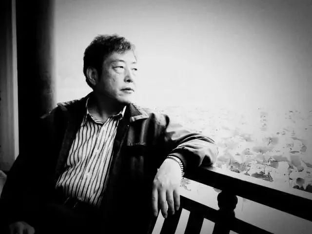 为你读诗相信未来