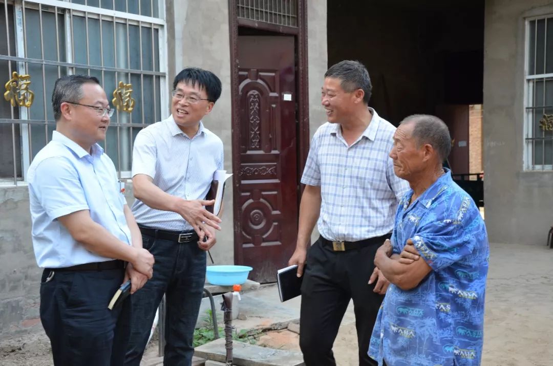 县委常委,纪委书记王星海到西寨乡调研指导脱贫攻坚等工作