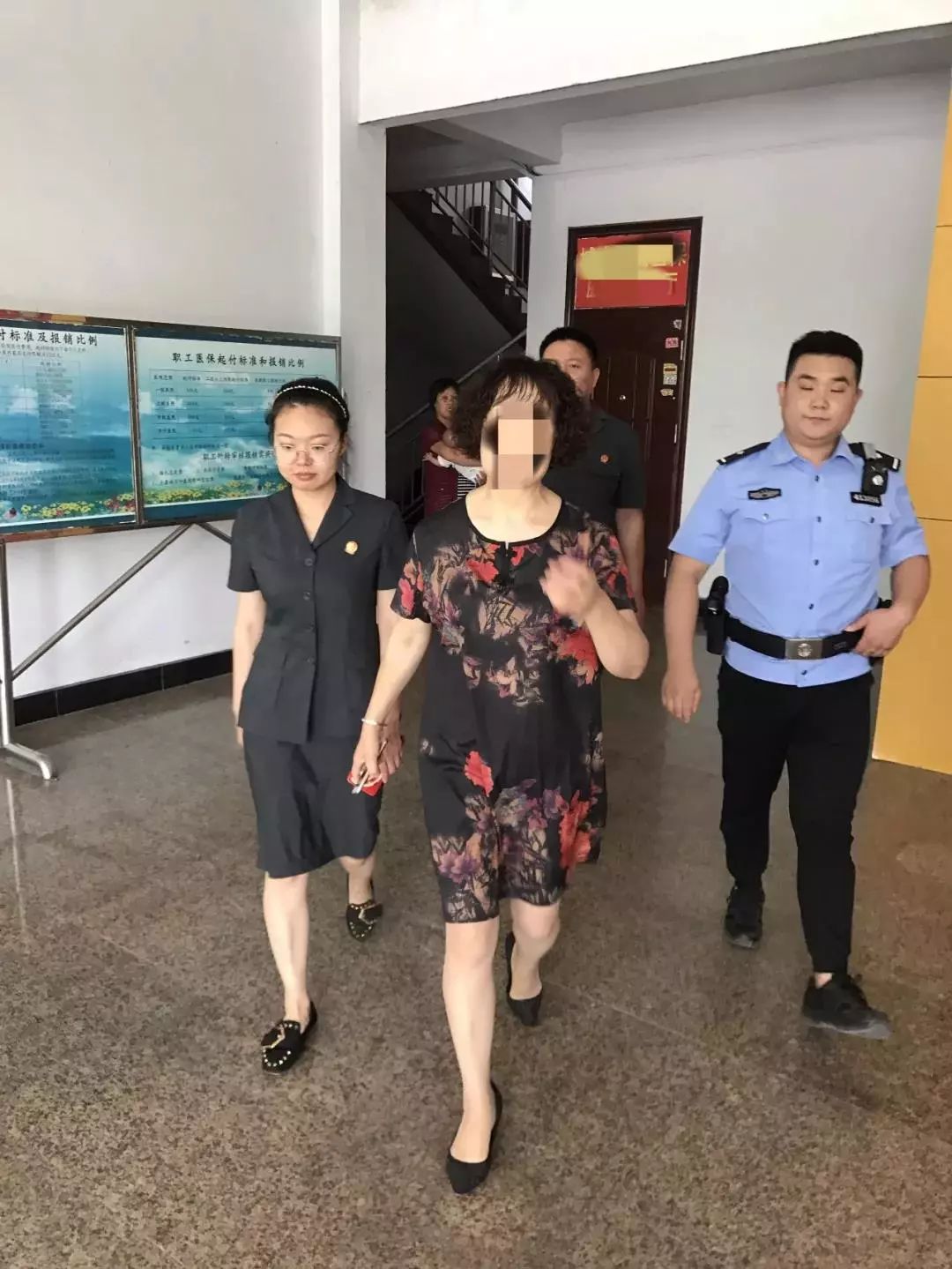 现场直击平舆西平遂平泌阳45人被抓抓捕现场大曝光