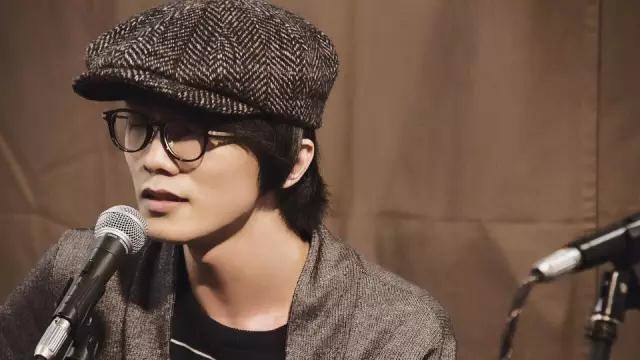中国台湾歌手谢震廷优质的嗓音特色旋律线条清晰明朗