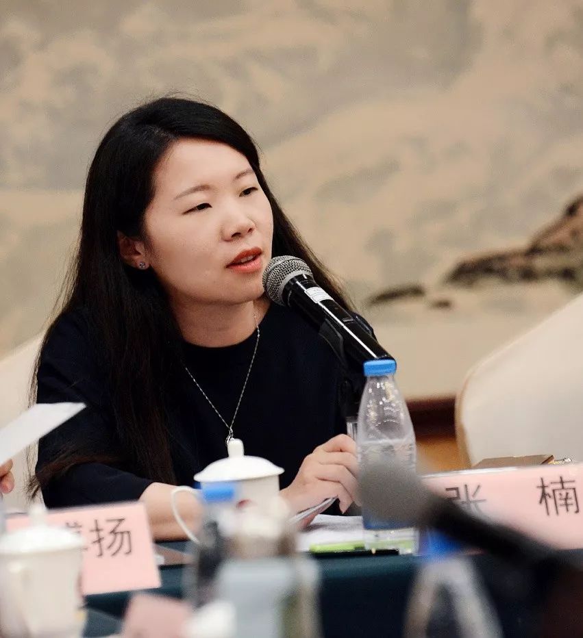 北京画院理论研究部张楠参加了学术研讨会同时举办的"中国书画名家馆