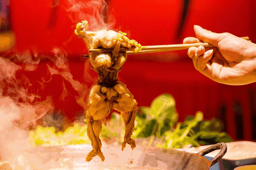 这是个"拉仇恨"的群!吃霸王餐,领美食券,搞美食聚会,群里就差你了