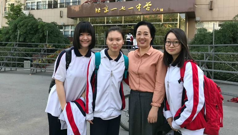 171中学校长陈爱玉把一件事情做到底