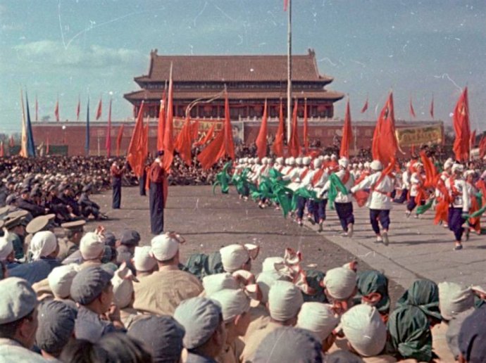 罕见老照片1949年开国大典期间的北京正阳门周边