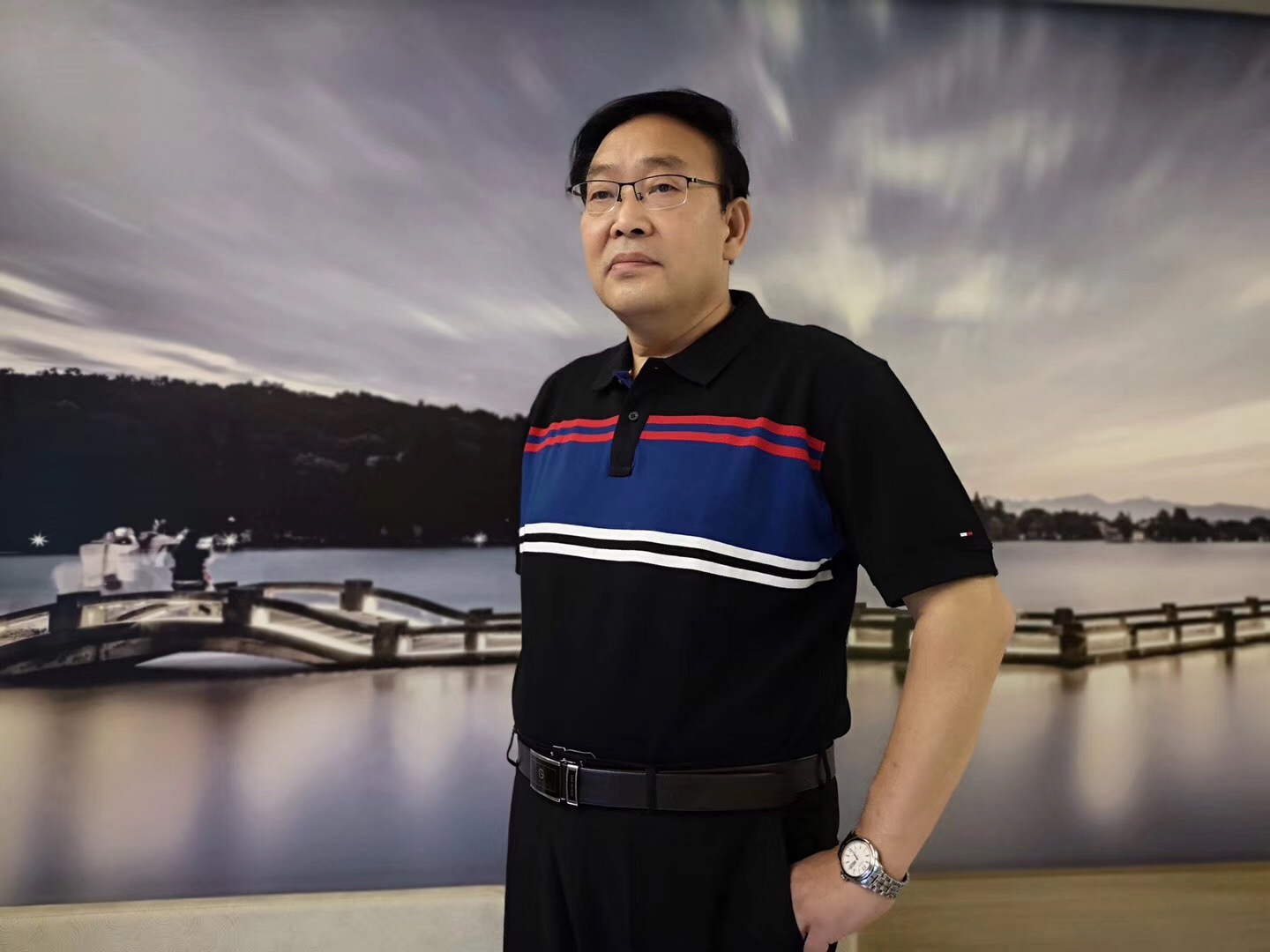 靖一民原创丨生活本来很摇滚