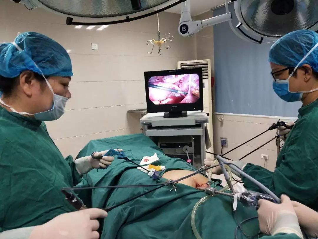 【东方热点】谢一医院妇产科腹腔镜手术顺利开展