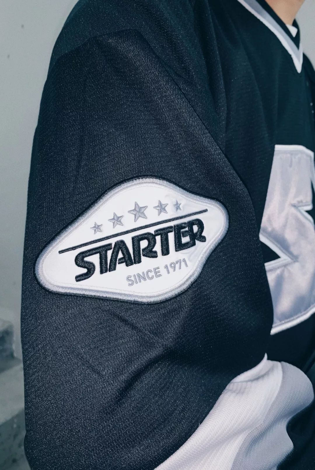 「春夏新品的独特魅力展现独立与闪耀个性」· starter black label