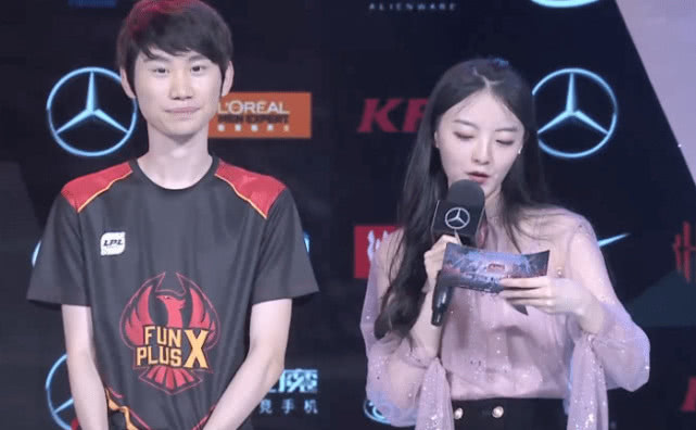 doinb被要求向唐小幽说土味情话他脱口而出话让人沸腾