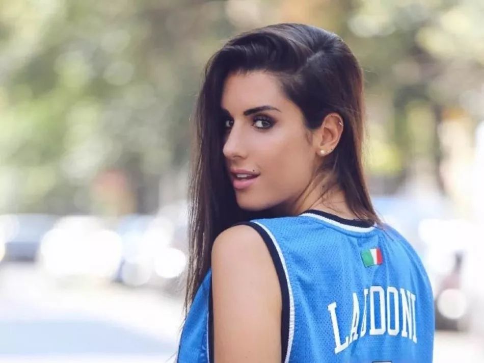 【球迷丰彩】意大利女篮成员 号称女篮第一美女