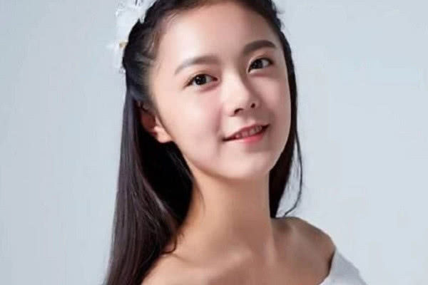 少年派剧中林妙妙被吐槽丑当看到现实长发照惊艳了众人