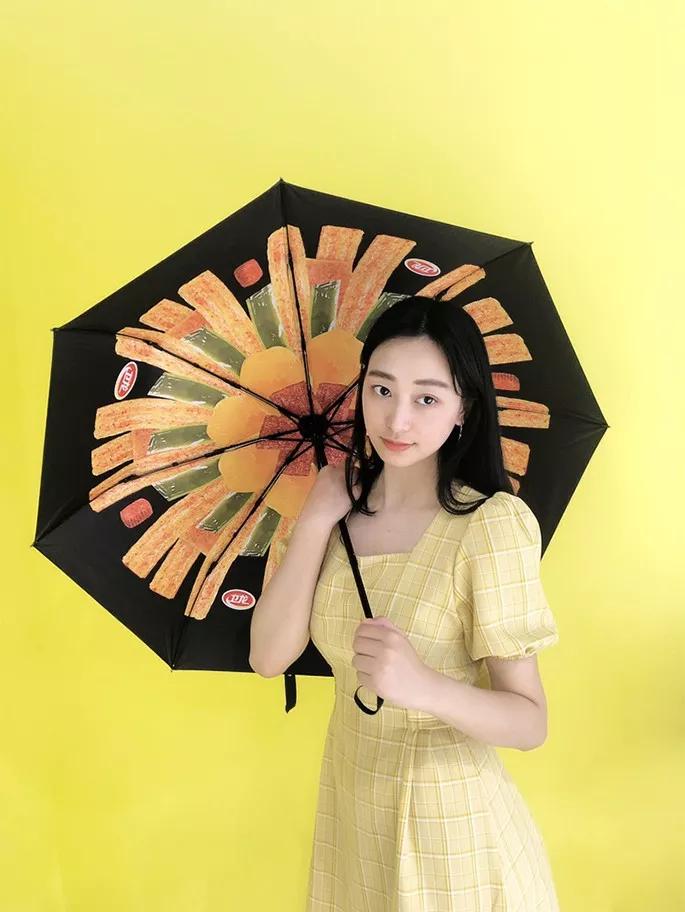 万物|卫龙进军家居界了？辣眼睛的床上四件套…