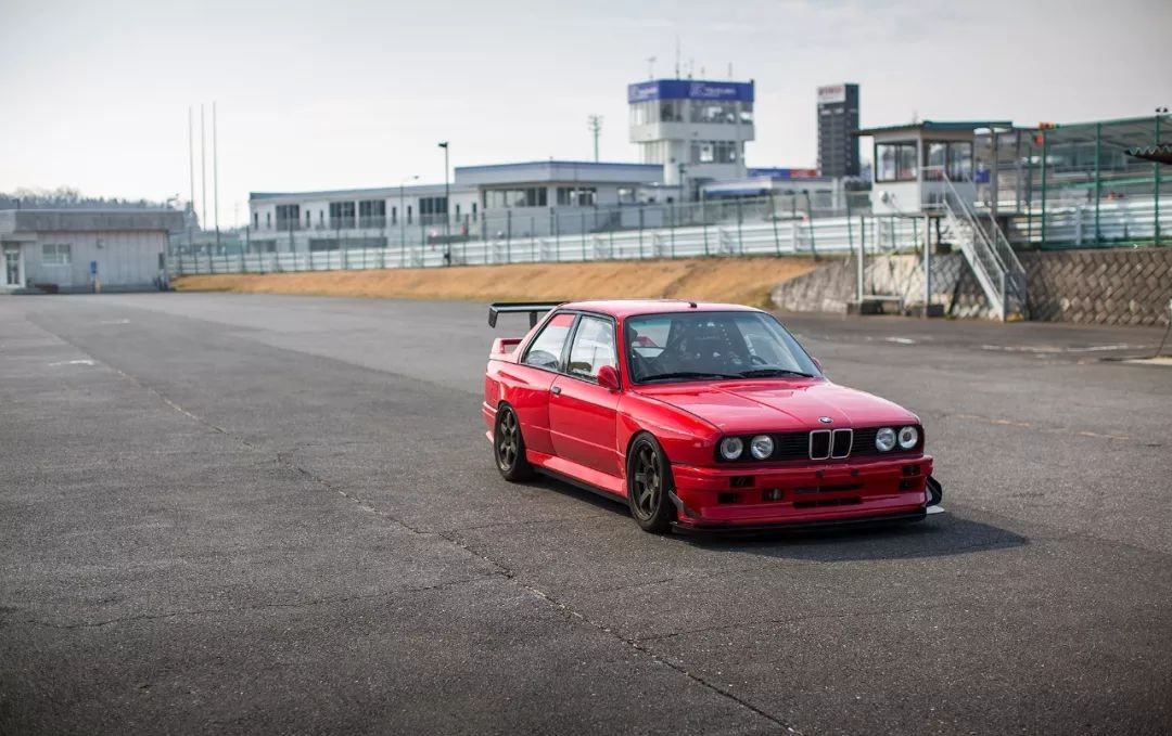 純粹的駕駛機器,dtm風格bmw e30 m3