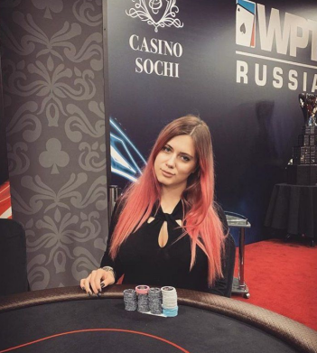 俄罗斯性感女赌神意外身亡成谜