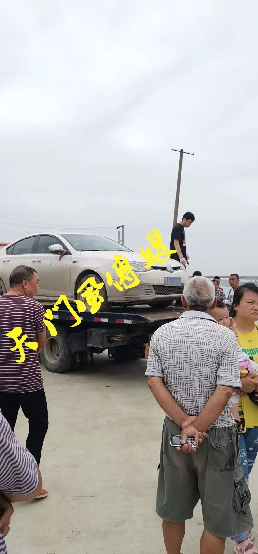 悲剧天门岳口汉江堤一男一女分别意外身亡