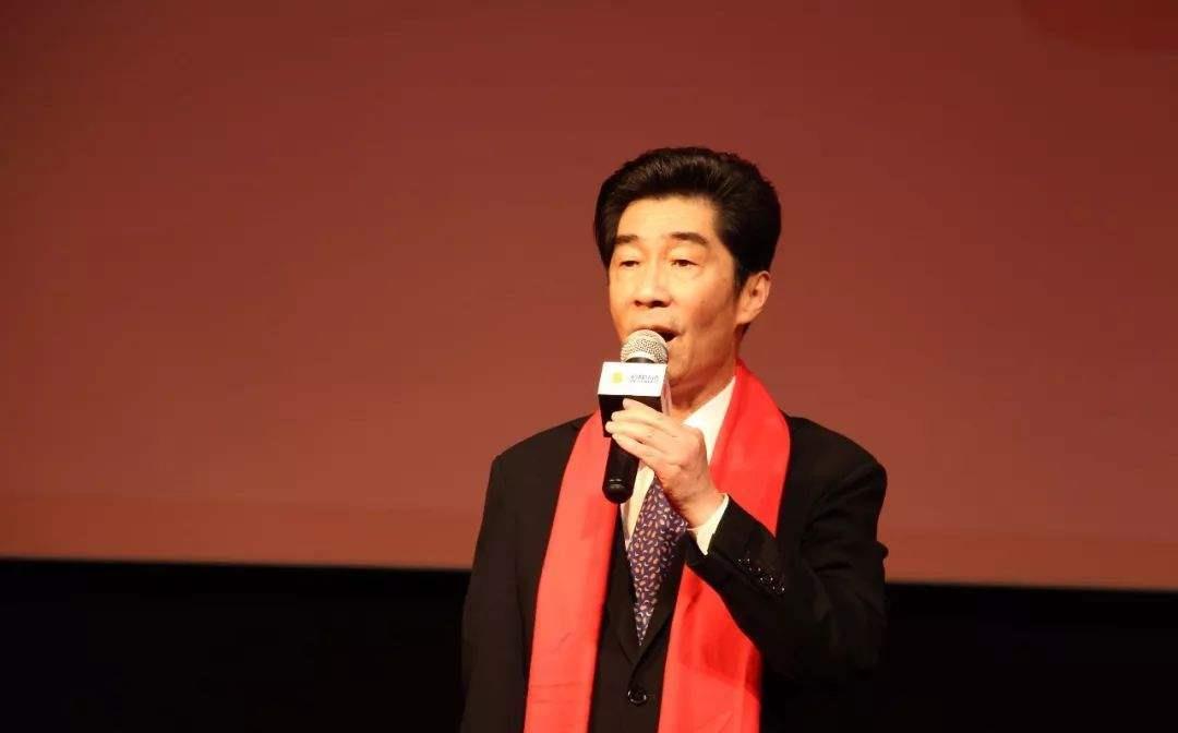 他是国家一级演员,曾为25美分出场费被人看不起,今生活迎来飞跃