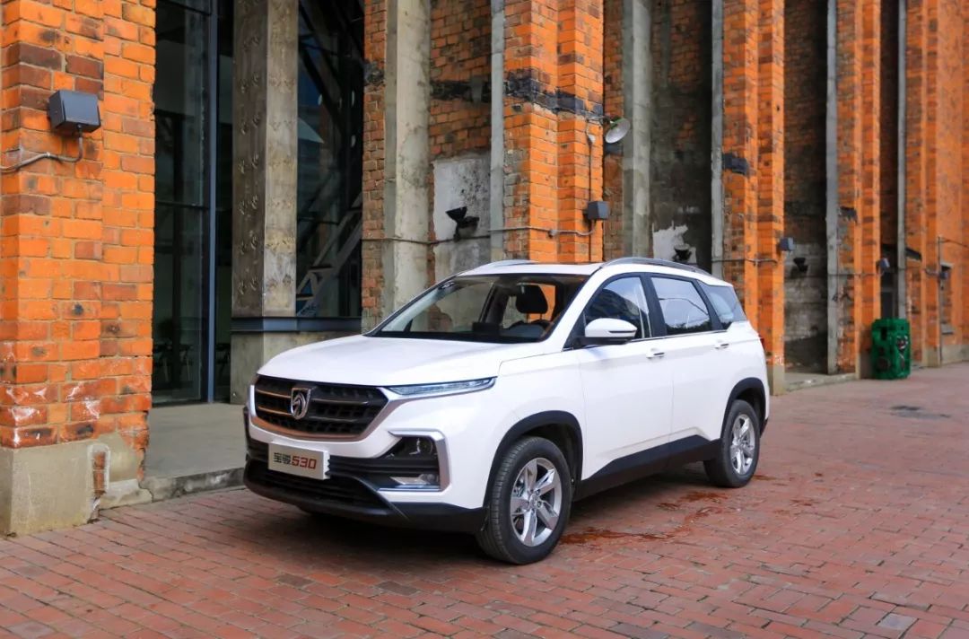 都是10万左右的7座suv,为什么宝骏530比风光580更值得购买?