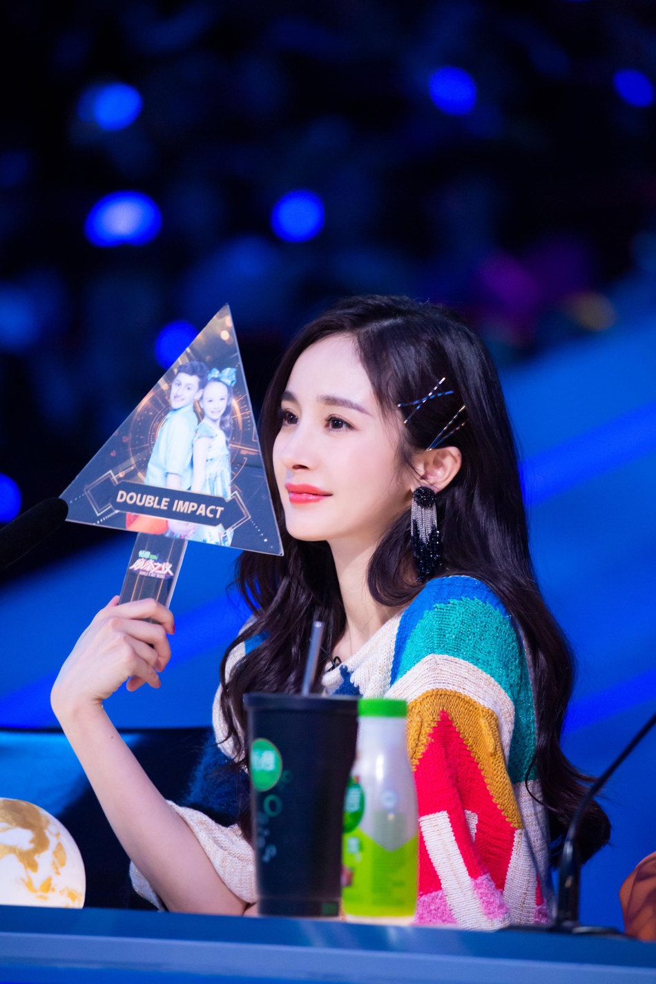 现场举起8个杨幂巅峰之夜挑战者放狂言大幂幂最多5个